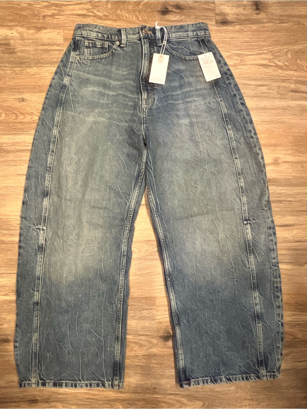 Good American Extreme Barrel Jeans - Picture 4 of 5